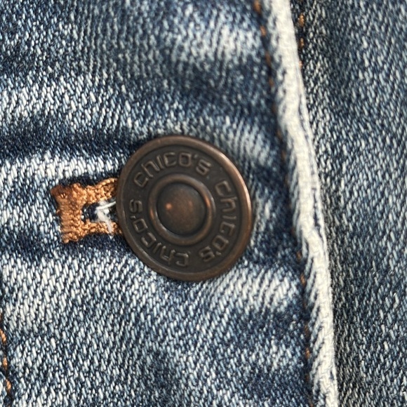 CHICO’S Classic American Flag Denim Stars and Stripes Jacket  Size 0 - US 4/6 - Picture 7 of 16